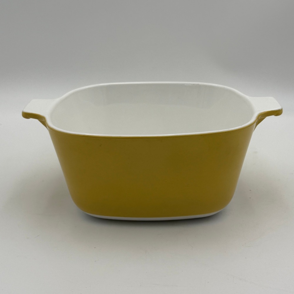 Corning Ware P-1 3/4-B Gold Butterscotch Casserole Dish 1.75 QT Vintage USA
